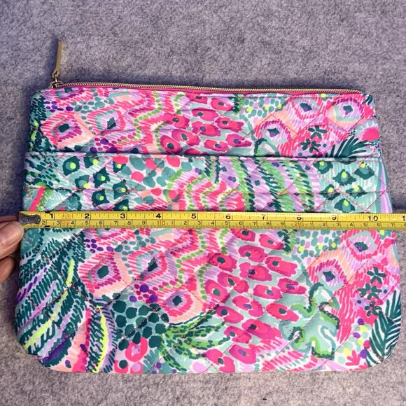 NWT Lilly Pulitzer Quilted Pouch in Banana Split Print GWP Bag Makeup Cosmetics - Picture 10 of 10